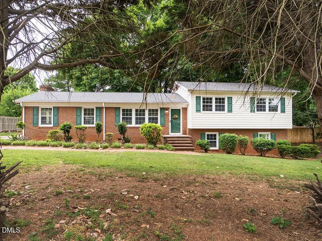1311 Fleming Road, Greensboro