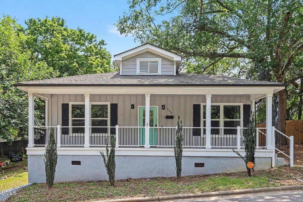 425 E Stallings Street, Clayton