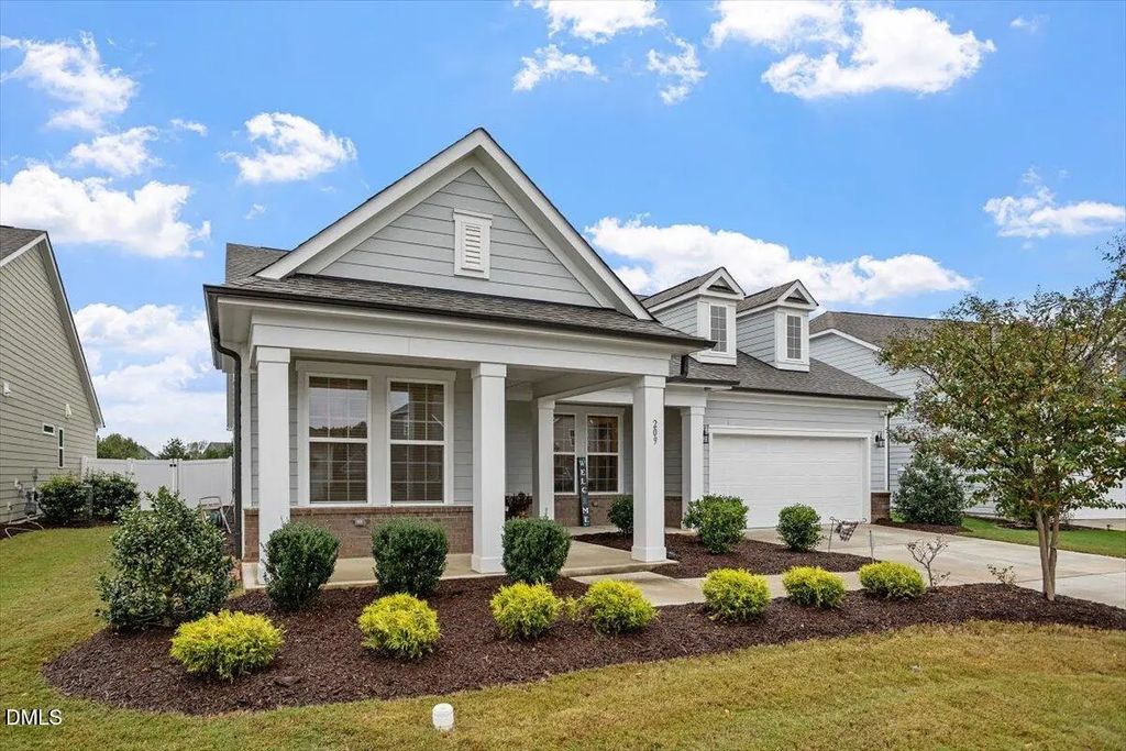 209 Kephart Way, Holly Springs