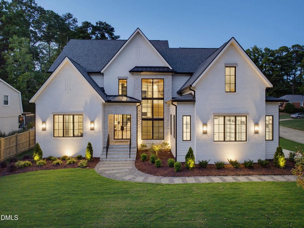 413 Pinecroft Drive, Raleigh