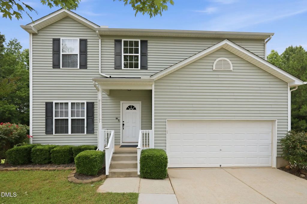 132 Cascade Court, Sanford