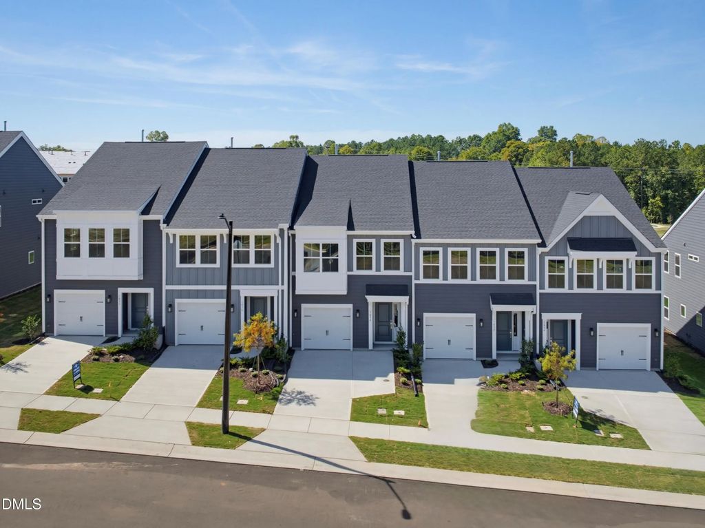 1056 Tea Rose Court 367, Durham
