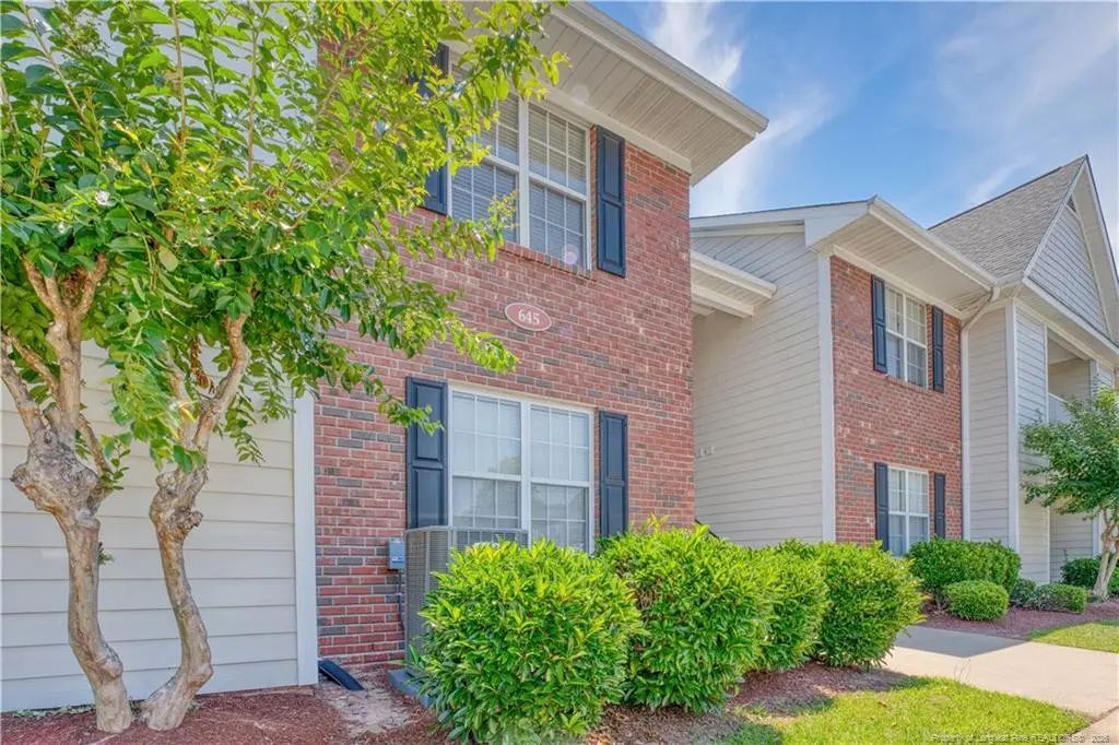 645 Brandermill Road 101, Fayetteville