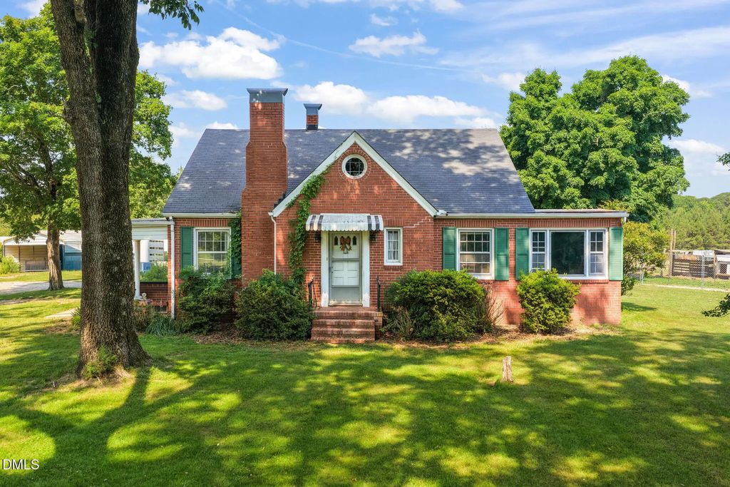 5225 Satterwhite Point Road, Henderson