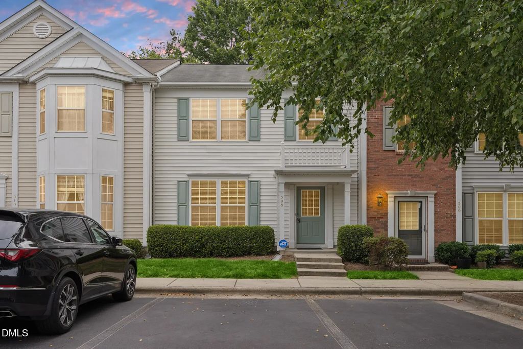 508 Canyon Lake Circle, Morrisville