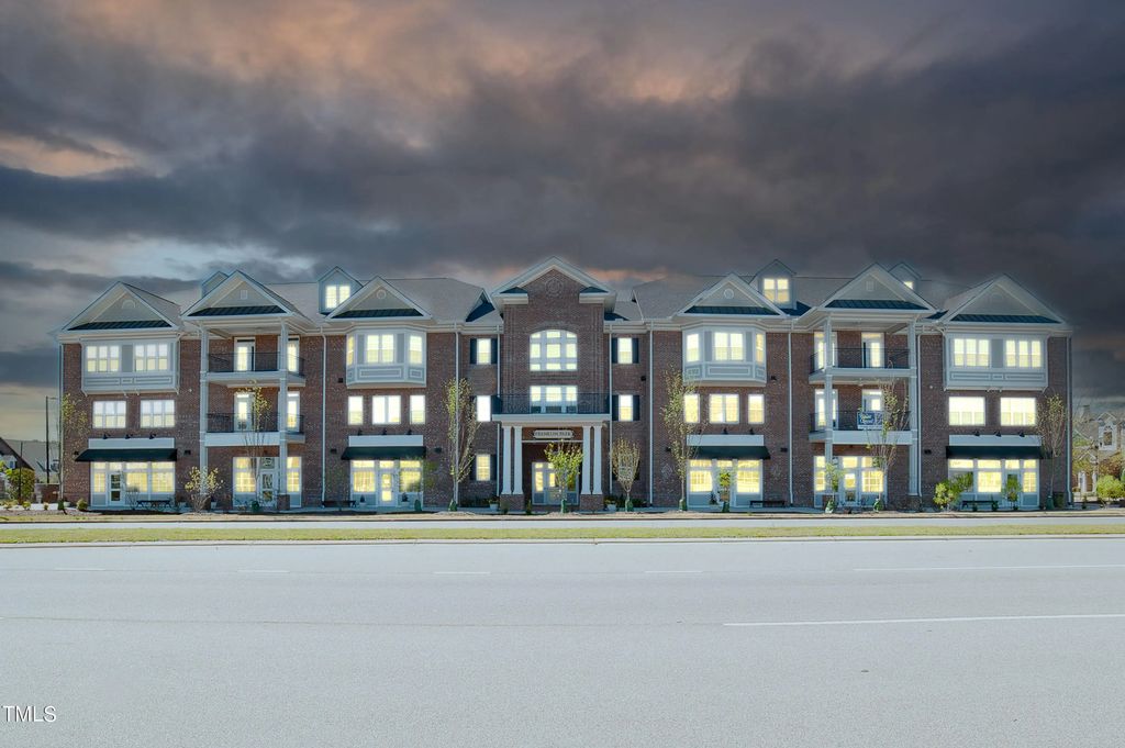 1200 Gathering Park Circle 302, Cary