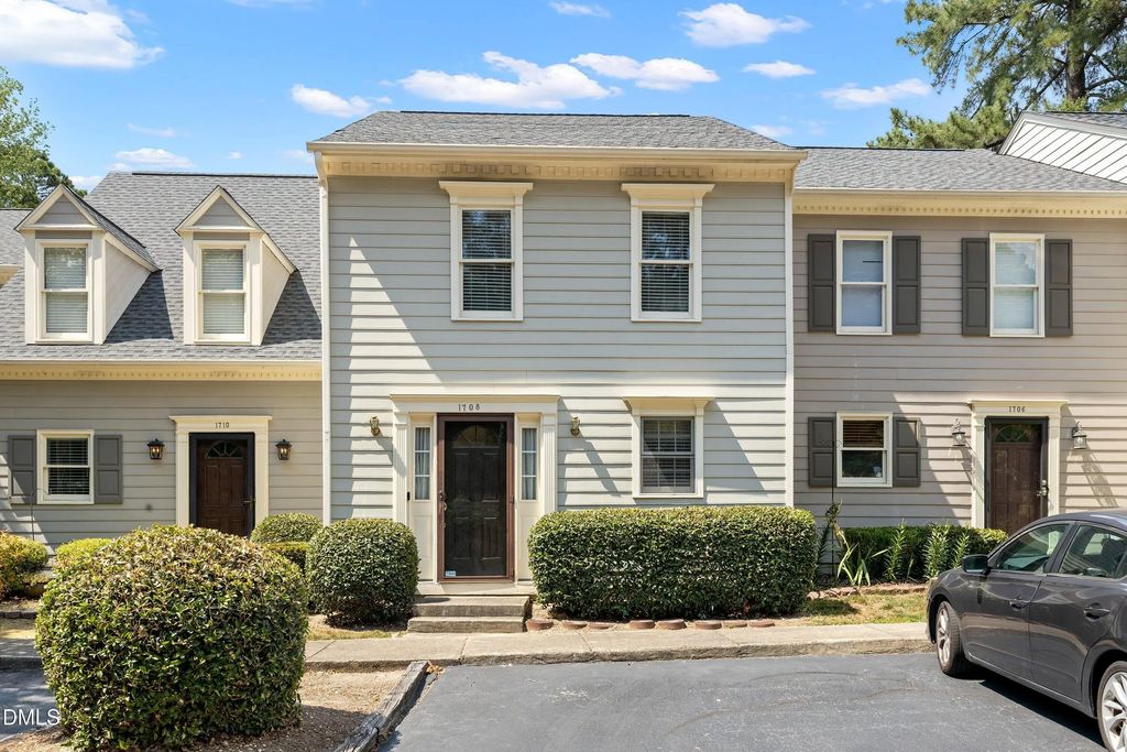 1708 Township Circle, Raleigh