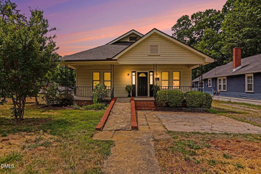 603 W Carver Street, Durham