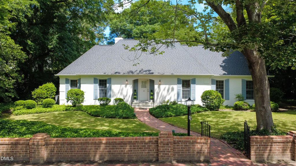 25 Magnolia Road, Pinehurst