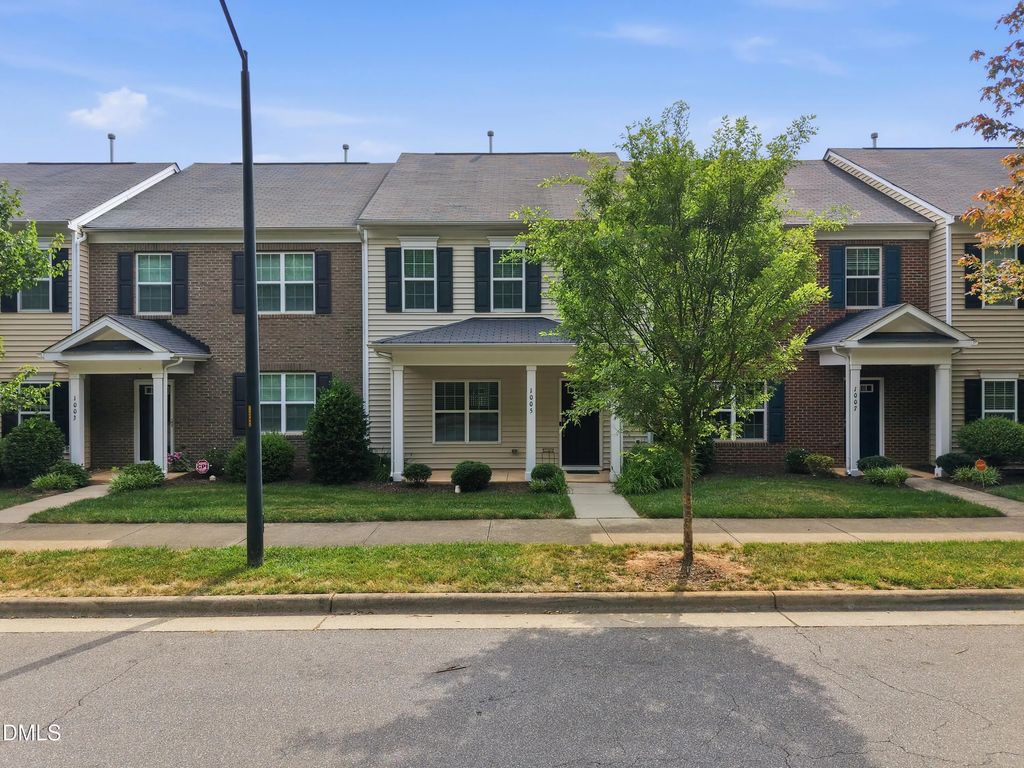 1005 Ileagnes Road, Raleigh