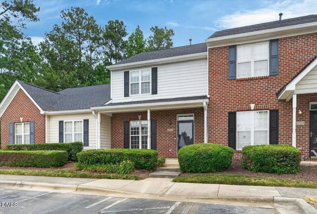 8708 Belford Valley Lane, Raleigh