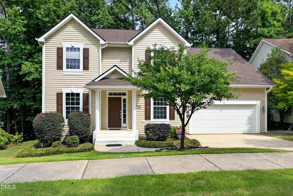 1402 Willow Leaf Way, Apex