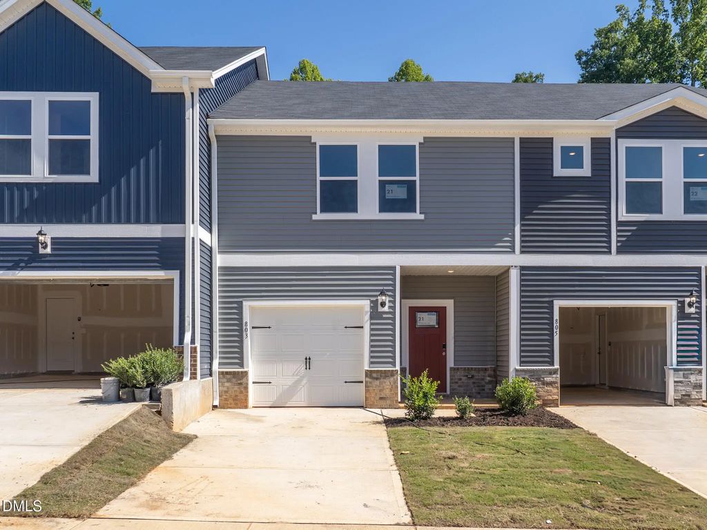 803 Strm Vw Court, Mebane