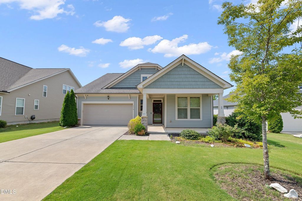 77 Carbone Lane, Clayton