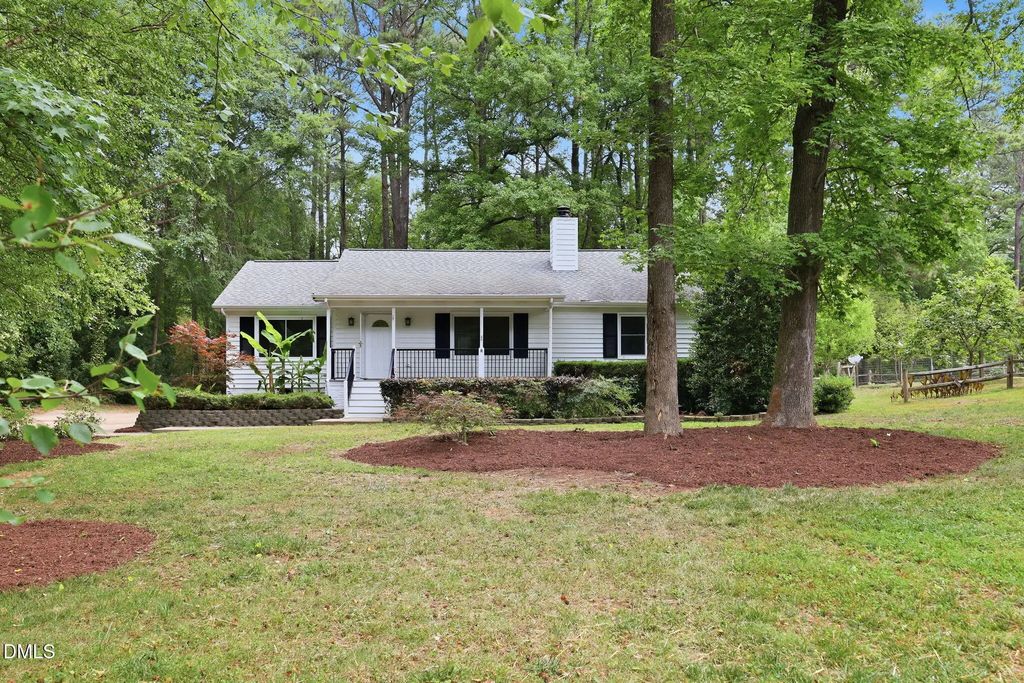 9812 Gralyn Road, Raleigh
