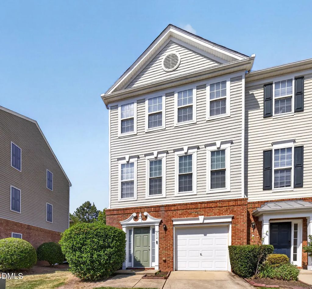 714 Sutter Gate Lane, Morrisville