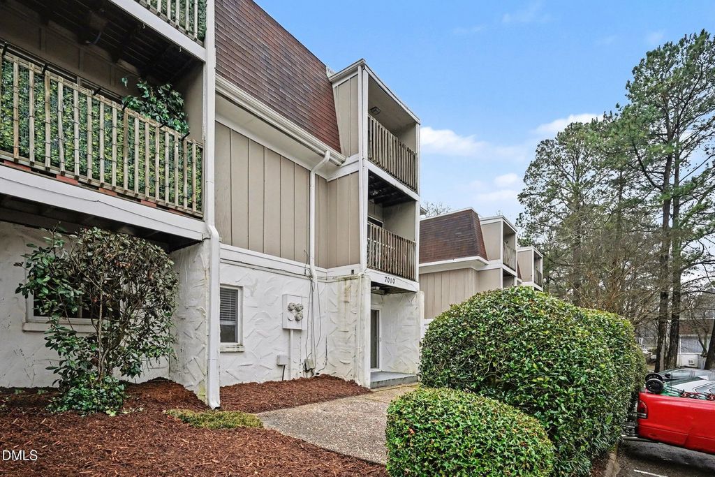 7010 Longstreet Drive C, Raleigh