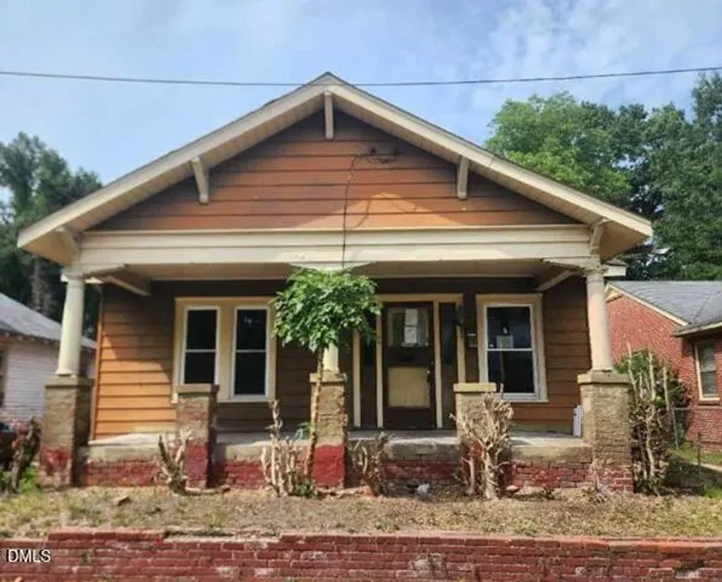 822 W Thomas Street, Rocky Mount