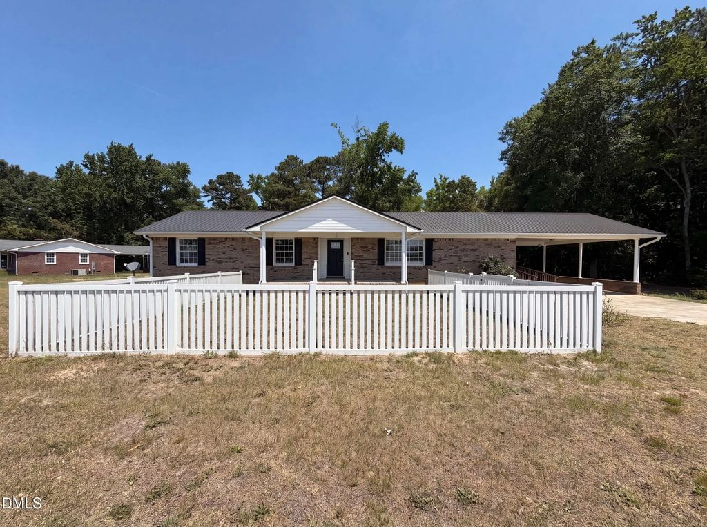 5416 Shipman Road, Hope Mills