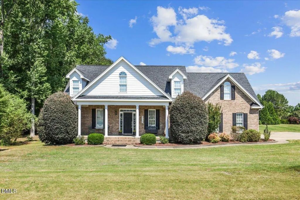 5124 Bartizan Drive, Holly Springs