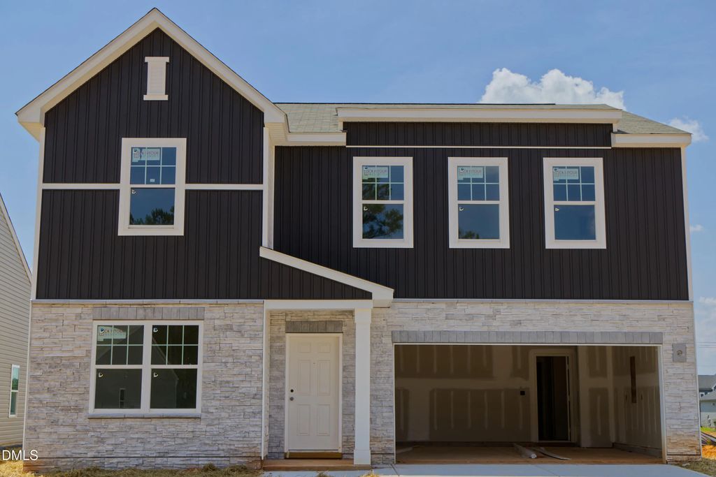 122 S Waterstone Lane, Clayton