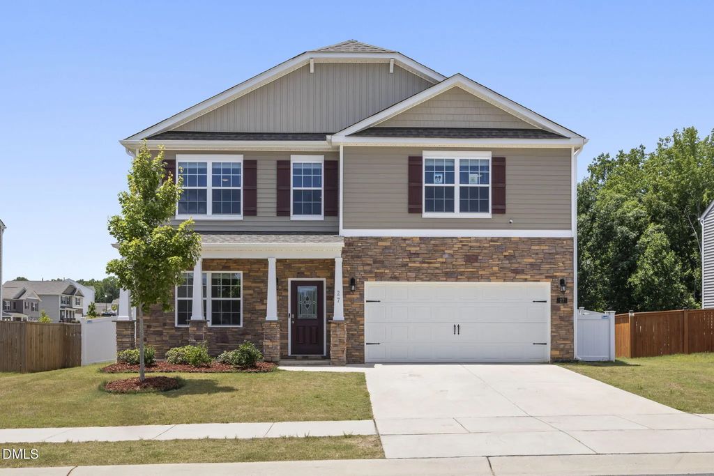 27 Winterberry Way, Fuquay Varina
