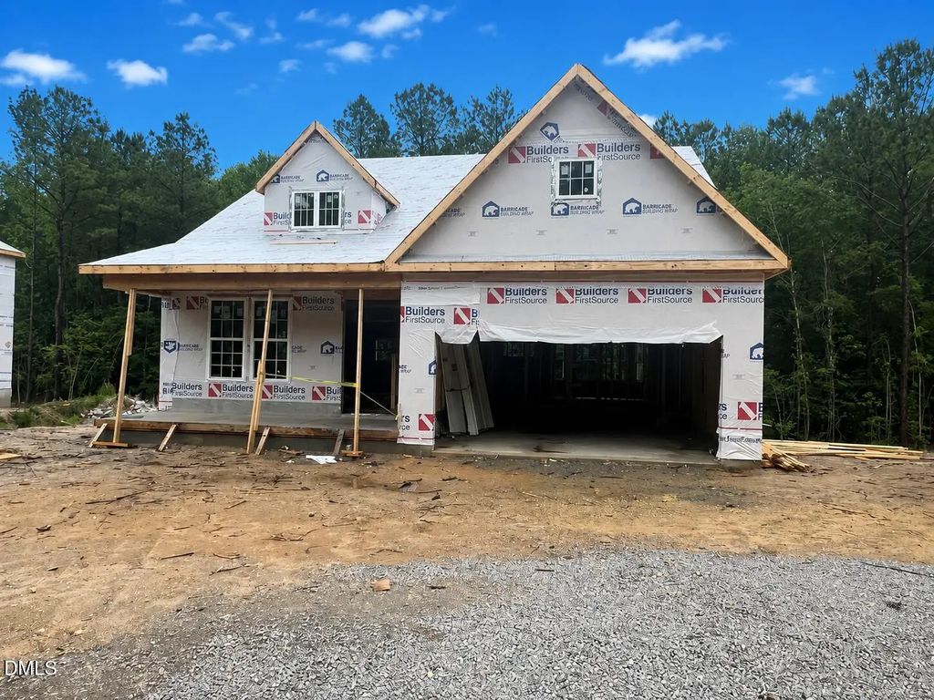 575 Grand Griffon Way, Lillington