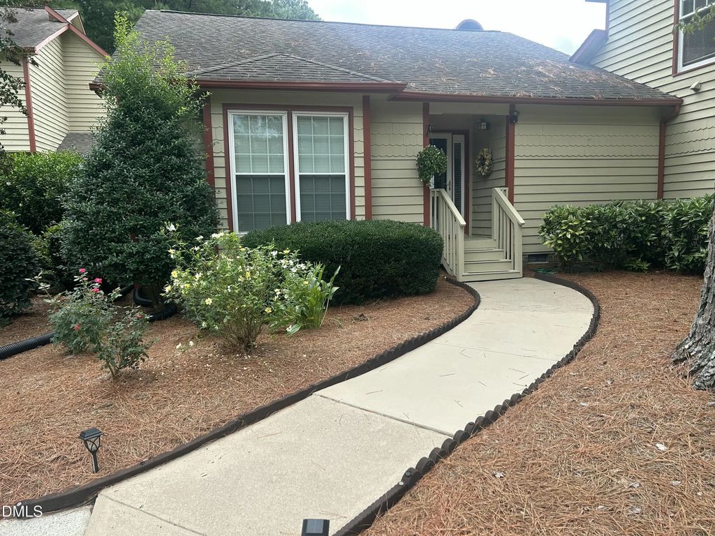 5204 Hogans Way, Clayton