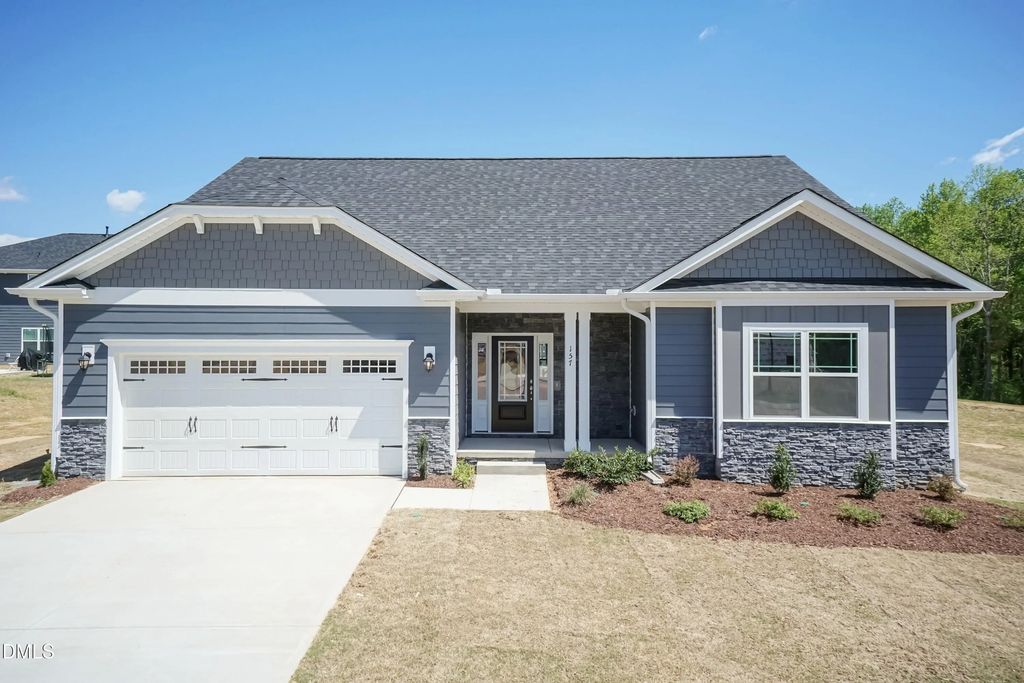 46 Great Pine Trail, Middlesex