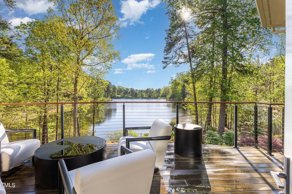 25303 Ludwell, Chapel Hill