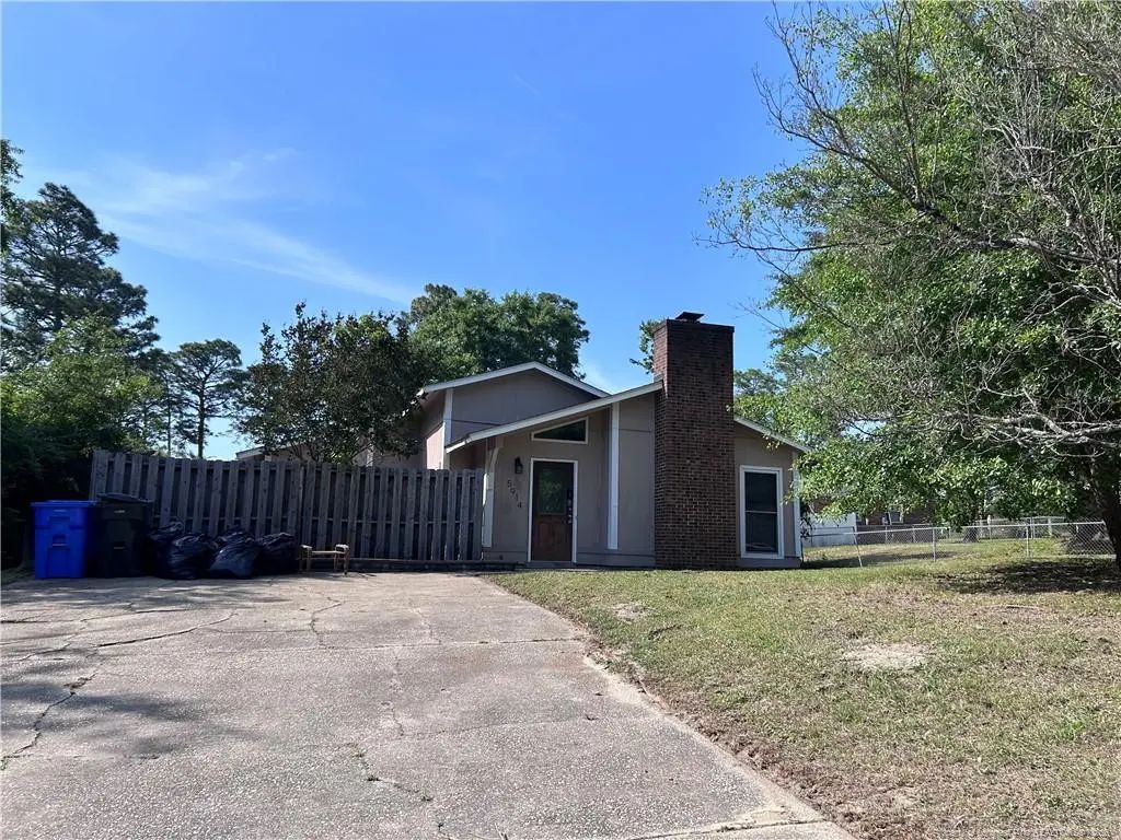 5914 Rustlewood Drive, Fayetteville
