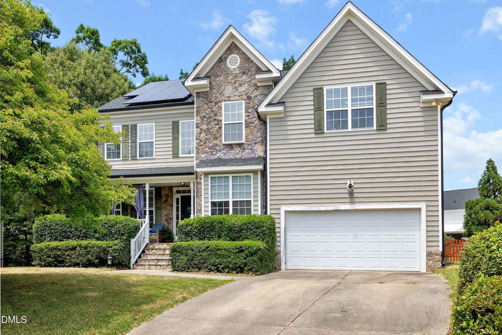 104 Big Laurel Court, Holly Springs