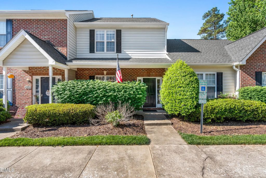 8707 Leeds Forest Lane, Raleigh