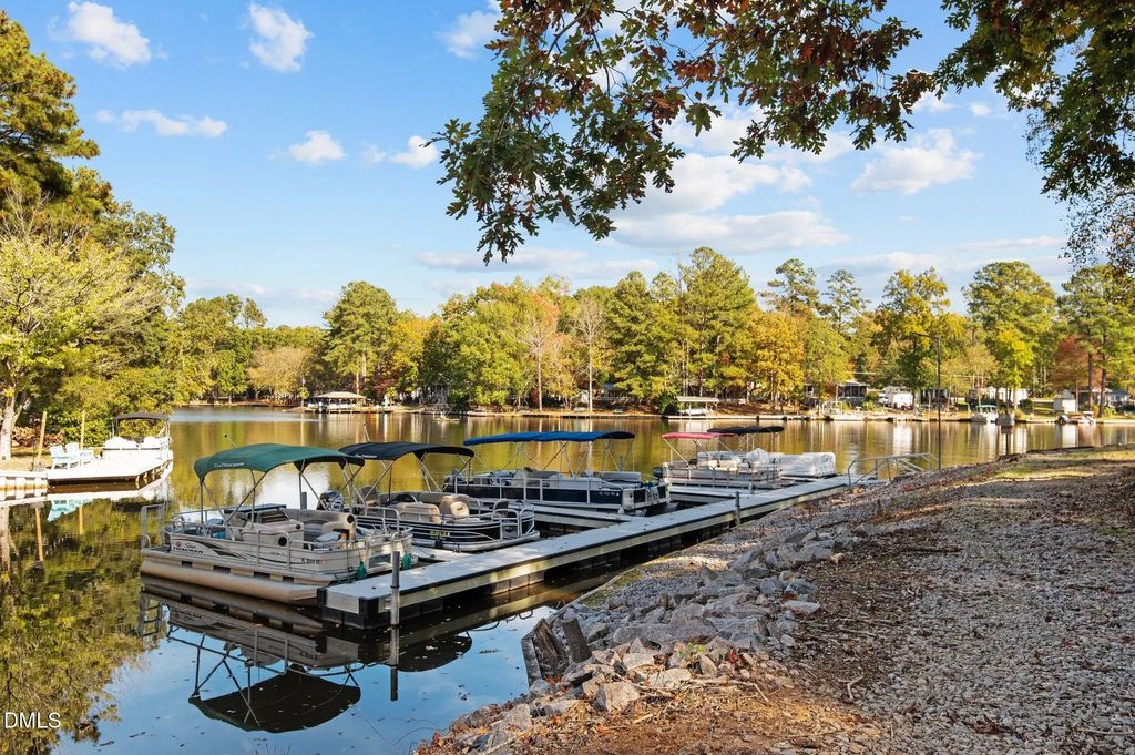 107 Wagon Wheel Circle, Louisburg