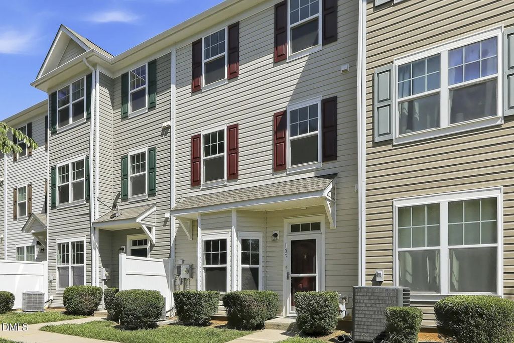 11100 Gwynn Oaks Drive 103, Raleigh