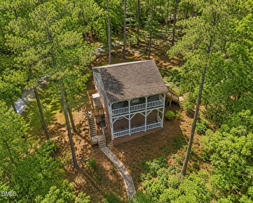 119 Carmichael Court, Cary