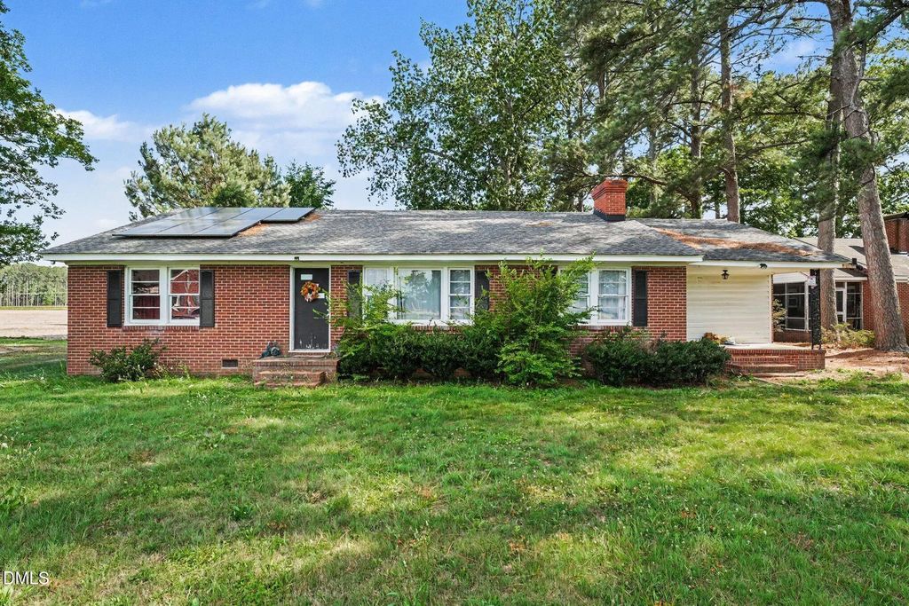 604 Church Street E, Elm City
