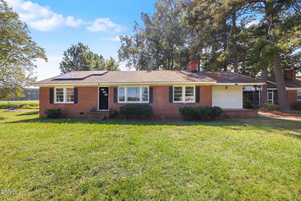 604 Church Street E, Elm City