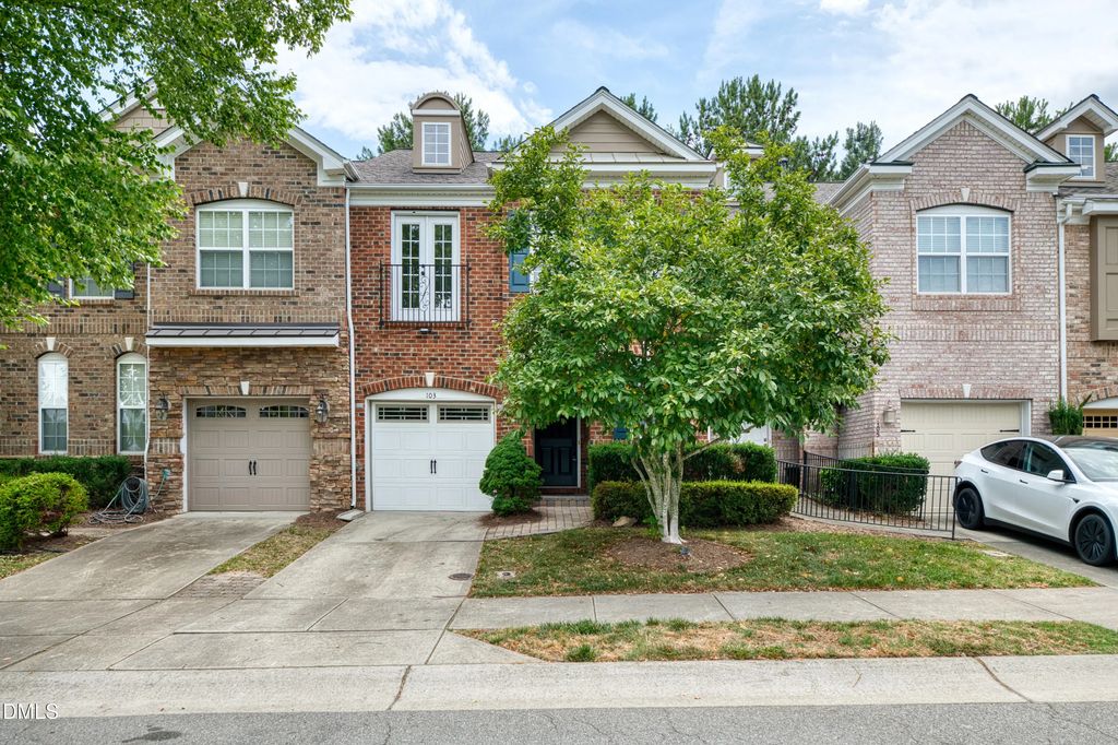 103 Longchamp Lane, Cary