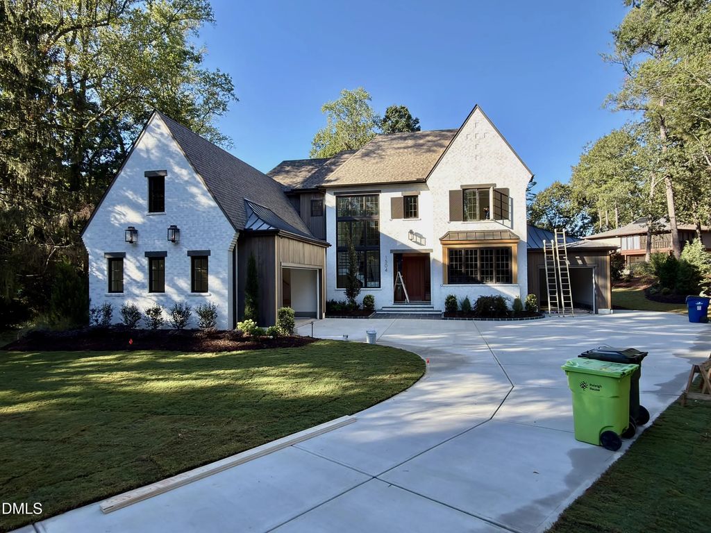 1504 Strothmore Court, Raleigh