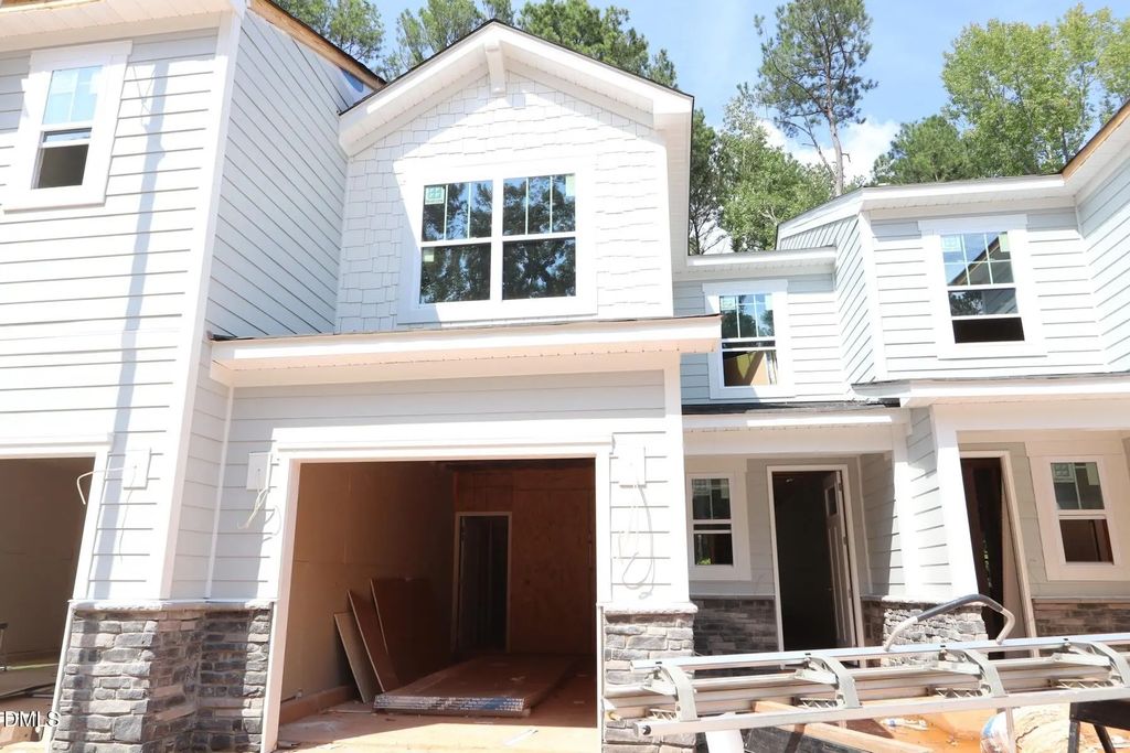 2922 Spring Manor Way, Garner