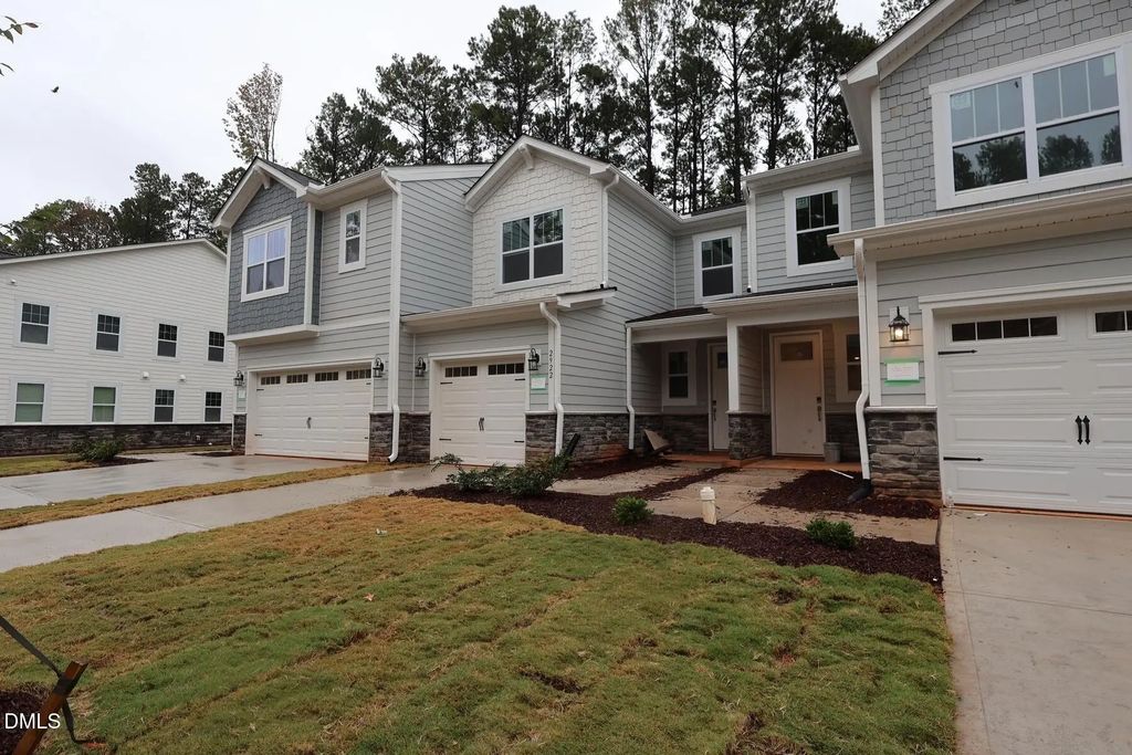 2922 Spring Manor Way, Garner