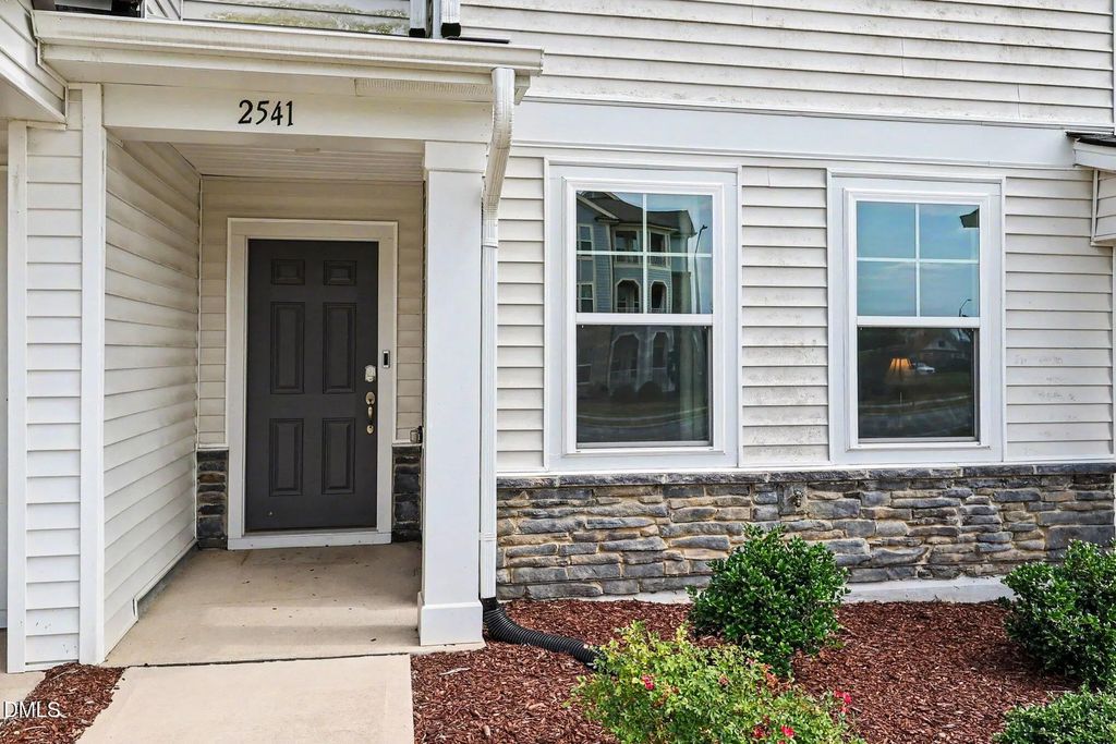 2541 Kasota Lane, Raleigh