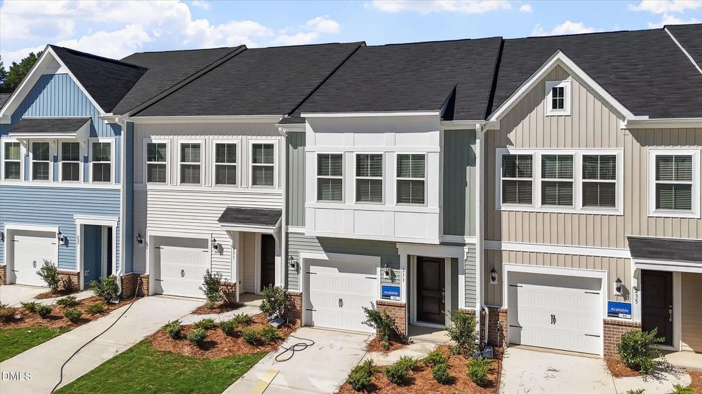 233 Elyse Overlook Lp 39, Sanford