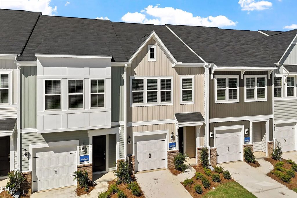 235 Elyse Overlook Lp 40, Sanford