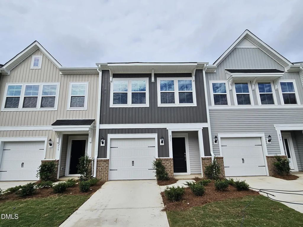 237 Elyse Overlook Lp 41, Sanford