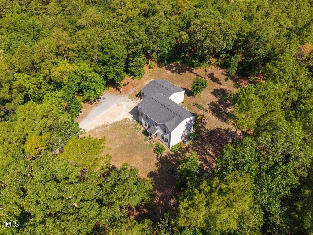 499 Jumping Run Road, Dunn