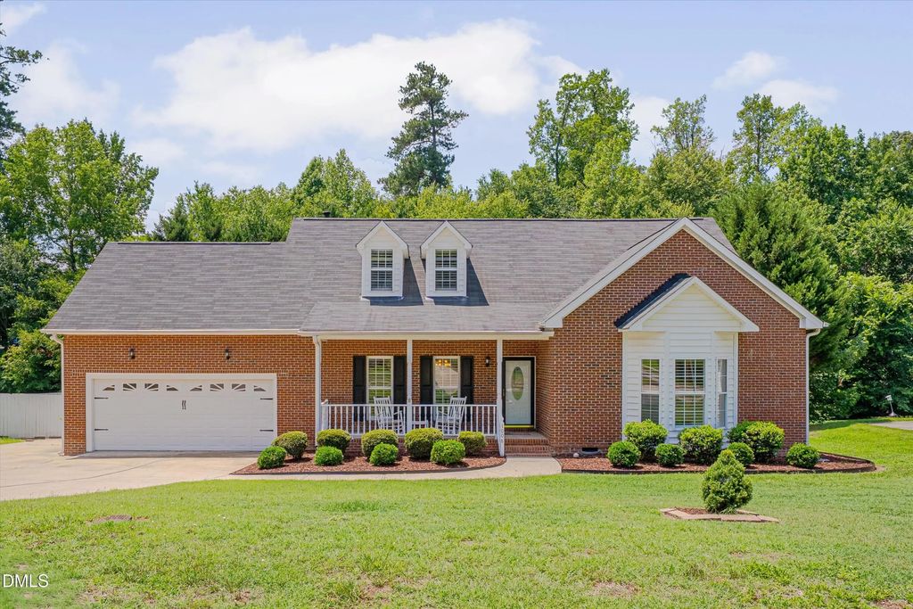 1008 Edenburghs Keep Drive, Knightdale