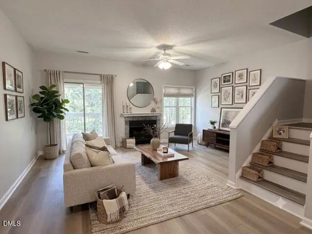 6011 Winterpointe Lane, Raleigh