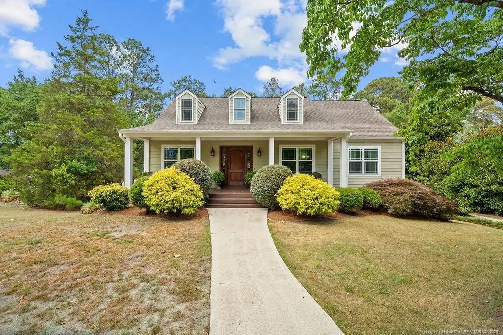6874 S Staff Road, Fayetteville